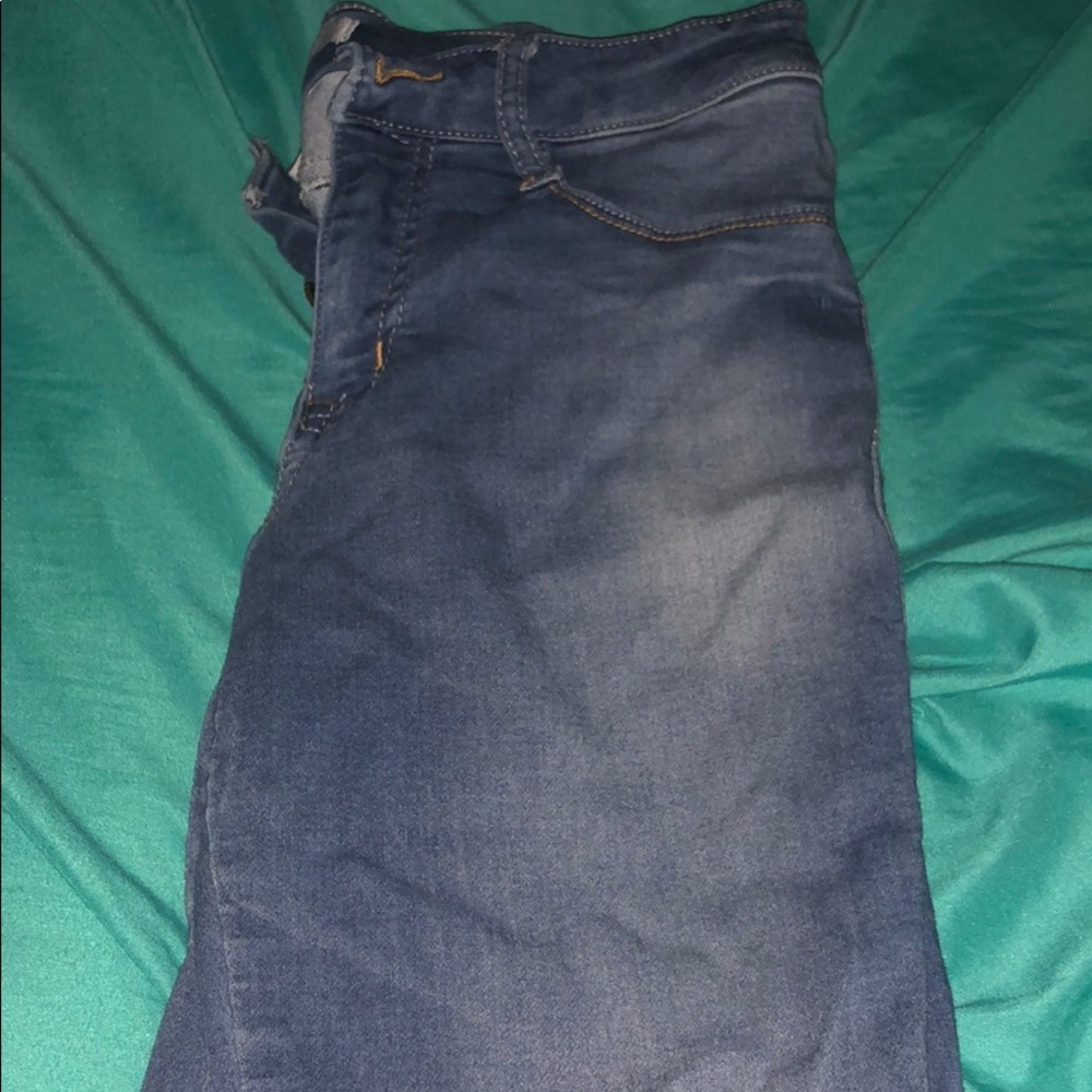 Blue skinny jeans